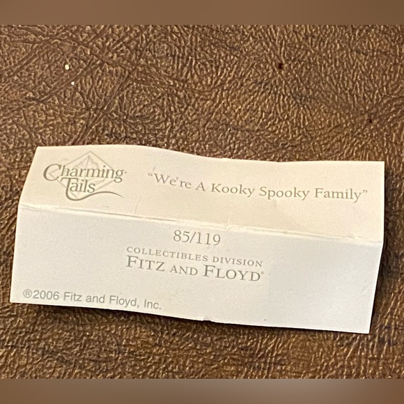 CHARMING TAILS We’re a Kooky Spooky Family Halloween Figurine by Fitz & Floyd - Picture 11 of 15